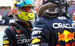 Red Bull, Verstappen: «Perez un problema? Beh, lottiamo anche per i costruttori...»