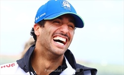 Ricciardo pensa al futuro: «Ho il fuoco dentro», ma il legame con la F1 lo spaventa più dell'IndyCar - Ricciardo pensa al futuro: «Ho il fuoco dentro», ma il legame con la F1 lo spaventa più dell'IndyCar
