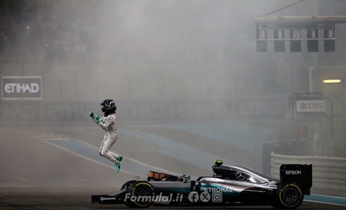Rosberg si confessa: «Decisi il ritiro appena tagliato il traguardo» - Rosberg confessa: «Decisi il ritiro appena tagliato il traguardo»