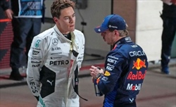 Russell attacca Verstappen: «Terrorizza tutti in pista. E nel 2021...»