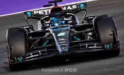 Russell commenta il sorpasso di Verstappen in qualifica: «Sa quello che fa. La FIA ha regole rigide» - Russell commenta il sorpasso di Verstappen in qualifica: «Sa quello che fa. La FIA ha regole rigide»