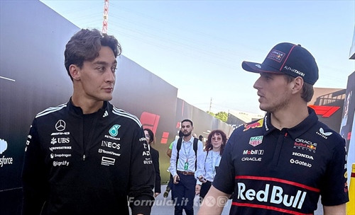 Russell comprende, quasi perdona Mercedes: «Nessun rancore per Verstappen»