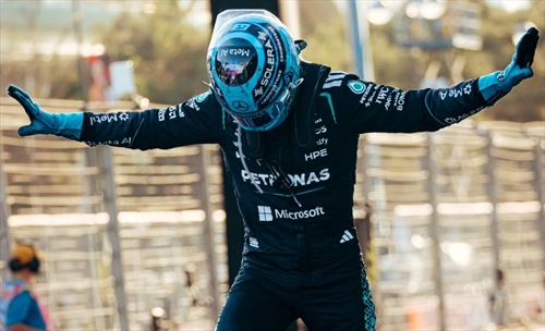Russell conquista Baku, Mercedes guarda avanti: «Abbiamo in serbo un aggiornamento»