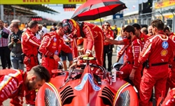 «Russell e Mercedes coraggiosi, Ferrari no»: la critica di Zapelloni