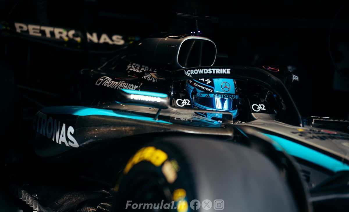 Russell lancia la sfida per la rimonta: «Devo superare in curva 1»