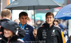 Russell, Norris e Albon scherzano sulla carriera di Hamilton: «È proprio avido» - Russell, Norris e Albon scherzano sulla carriera di Hamilton: «È proprio avido»