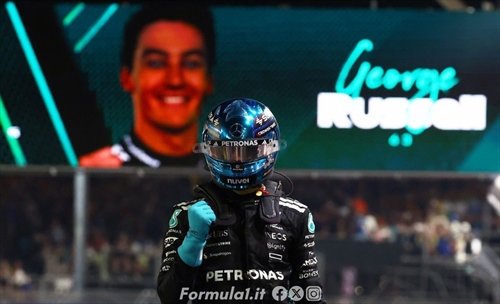 Russell: «Fieri del 2° posto nei costruttori. Nel 2026 punteremo in alto»  - Russell omaggia la Mercedes: «Un anno movimentato, sogniamo in grande per il 2026 »