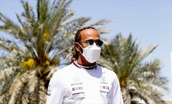 Russell tra i migliori, ma Mercedes non convince. Hamilton: Siamo lontani da Red Bull e Ferrari
