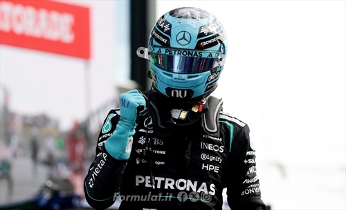 Russell vince la Sprint ma avverte: «La Ferrari è sembrata davvero veloce»