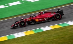 Ferrari, Sainz: «Contento del 3° posto. Costruttori? Noi sulla difensiva, Mercedes più veloce» - Sainz