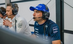 Sainz aiuta la Williams dal muretto: c'è il suo zampino nella strategia