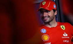 Sainz: «Ancora sei gare in Ferrari. Voglio aiutare il team con la Classifica Costruttori» - Sainz: «Ancora sei gare in Ferrari. Voglio aiutare il team con la Classifica Costruttori»