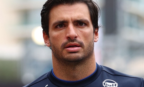 Sainz chiede più coerenza in F1: «Il commissario deve essere lo stesso in ogni gara»