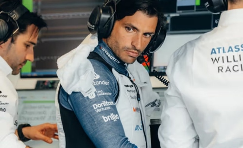 Sainz contrariato: «Gara compromessa dal contatto con Albon, non doveva passarmi»