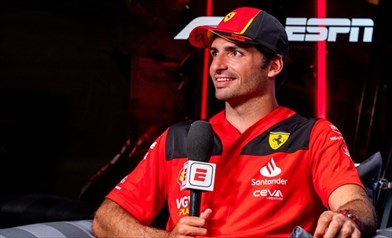 Sainz: «Dobbiamo reagire al dominio Red Bull, sviluppi in arrivo. C'è un po di rabbia per...»