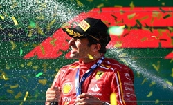 «Sainz è il vero anti-Verstappen»: la stampa racconta il GP d'Australia