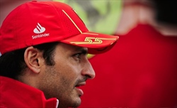 Sainz, futuro incerto. Terruzzi: «Ecco la soluzione migliore per lui»