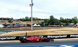 Sainz difende le strategie: «Poco da fare con un passo così brutto. Il meteo ha rovinato tutto» - Sainz: «Il freddo ci ha impedito di dominare. Strategia? Quando hai un ritmo così brutto...»