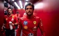 Sainz lancia un appello ai media «non spargete odio, lo sport sta diventando tossico»
