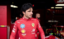 Sainz: «Mi scuso con il team ma non sono contento delle prestazioni sul bagnato»