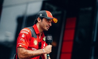Sainz non ci sta: «Ero più veloce di Leclerc». Poi aggiunge: Macchina difficile da guidare