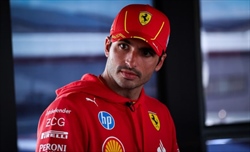 Sainz non ha ancora deciso: «Mi prenderò tutto il tempo possibile. C'è in ballo la mia vita»