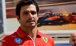 Sainz ottimista: «A Baku potremo vincere». Ora si punta al Costruttori