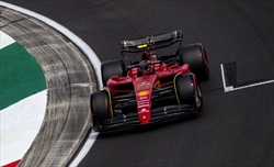 Sainz: «Pole sfuggita nell'ultimo settore. Russell deve aver fatto proprio un gran giro» - Sainz: «Pole sfuggita nell'ultimo settore. Russell però deve aver fatto proprio un gran giro»