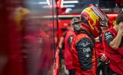 Sainz: «Qualifica difficile, peccato aver perso la pole. Gara? Non abbiamo il ritmo»