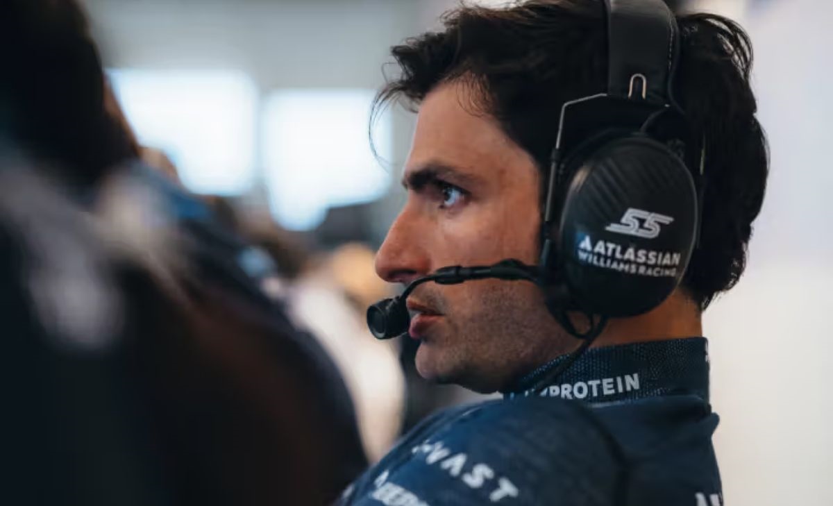 Sainz si racconta: «Soddisfatto in Williams. Se manco alla Ferrari? Chiedete a loro»