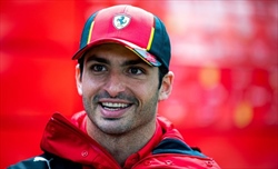 Sainz: «Sprint più emozionante per i fan. Mekies molto valido, non poteva rifiutare l'offerta» - Sainz: «Sprint più emozionante per i fan. Mekies molto valido, non poteva rifiutare l'offerta»