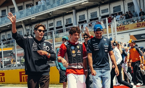 Sainz Sr rinuncia alla presidenza FIA, il figlio è deluso: «Anno frustrante per i piloti»