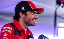 Sainz: «Stiamo già lavorando sul futuro. Io dall'interno conosco le cose prima di voi»