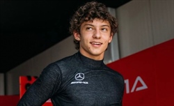 Saward: «La Mercedes può davvero scommettere su Antonelli»