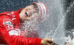 Schumacher, 20 anni fa il sesto titolo per conquistare l'Olimpo della F1 - Schumacher, 20 anni fa il titolo che lo ha reso il più vincente della storia