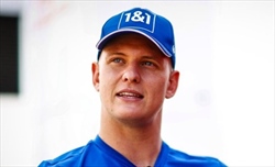Schumacher al posto di Vettel? Mick accoglie la possibilità: «Buoni rapporti con Stroll» - Schumacher al posto di Vettel? Il pilota accoglie la possibilità: «Buoni rapporti con Stroll»