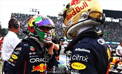 Scintille Red Bull, Hakkinen: «Abu Dhabi interessante». Poi minimizza sull'incidente Max-Hamilton