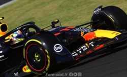 Il premio del miglior sorpasso di luglio va a Perez. Verstappen snobba il risultato - Secondo la F1 il miglior sorpasso di luglio è di Perez. Verstappen snobba il risultato