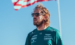 Si discuterà ancora di Suzuka nel briefing FIA, Vettel esorta i colleghi: «Facciamo coming out»