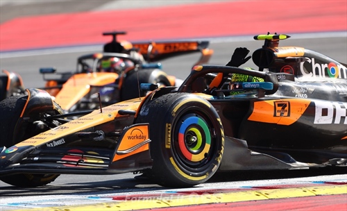 Silverstone chiama, la McLaren risponde: weekend di casa per chiudere i giochi