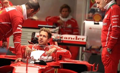 Silverstone: Ferrari con la vecchia ala anteriore ed il fondo chiuso - Silverstone: Ferrari con la vecchia ala anteriore ed il fondo chiuso