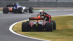 Silverstone: Regoliamoci - di Alessandro Rana - Silverstone: Regoliamoci - di Alessandro Rana