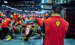 Singapore - La Ferrari rinuncia all'introduzione del nuovo fondo. Motivi politici dietro la scleta?