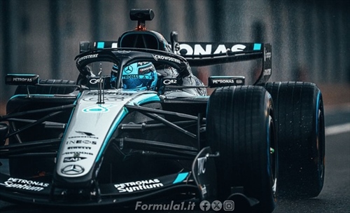 Sollievo Mercedes: Petronas ottiene l'omologazione, ma la burocrazia è da mal di testa - Sollievo Mercedes: Petronas ottiene l'omologazione, ma la burocrazia è da mal di testa