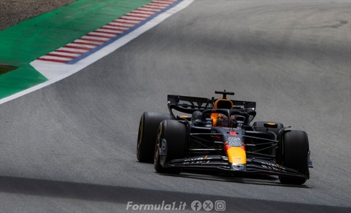 Solo due Re a Barcellona: Hamilton e Verstappen dominano dal 2017 - Solo due Re a Barcellona: Hamilton e Verstappen dominano dal 2017