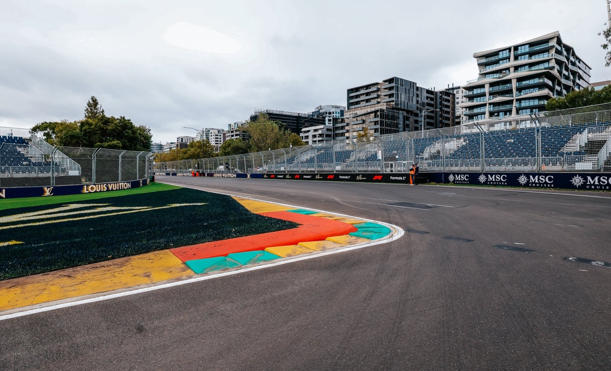 «Sono fiducioso di fare un altro passo avanti»: Piastri guarda alla nuova stagione