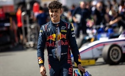Sprint Race Bahrain - Che gara in Formula 3: Prema vince, Fornaroli a podio