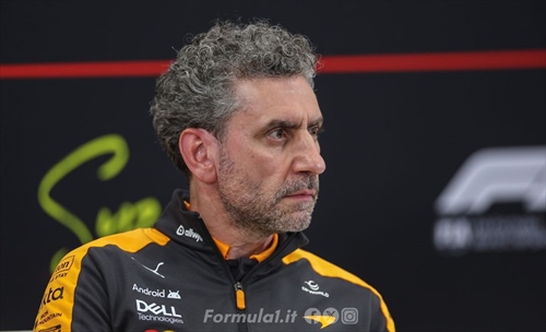 Stella vuole progredire in fretta, la McLaren spinge su aerodinamica e aiuto Mercedes