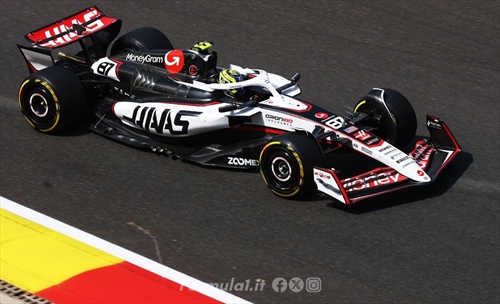 Super prestazione di Ocon e Bearman in Belgio: così la Haas «eguaglia» la McLaren - Super prestazione di Ocon e Bearman in Belgio: così la Haas «eguaglia» la McLaren