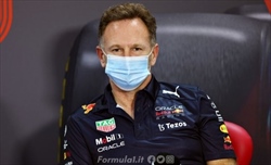 Supporti specchietti Mercedes, Horner: Se ne parla da 10 anni, la funzione dovrebbe essere chiara